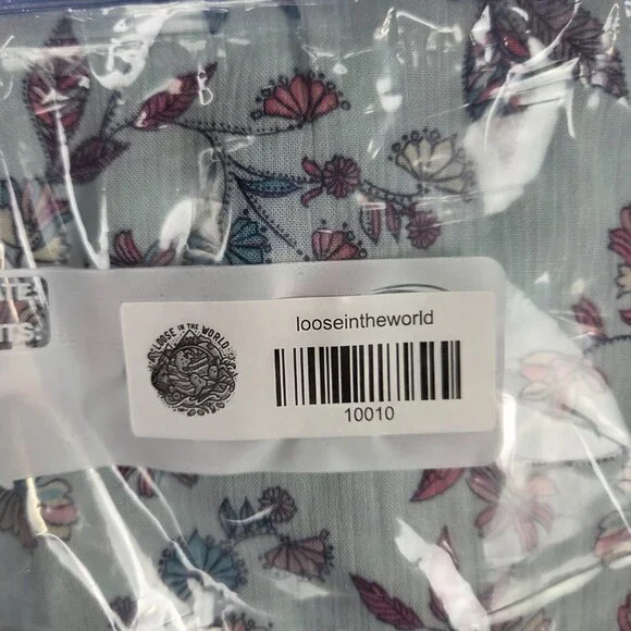 J. Jill Petite S Floral Tunic blouse with V-neck, long sleeves, and tie detail - Picture 6 of 6